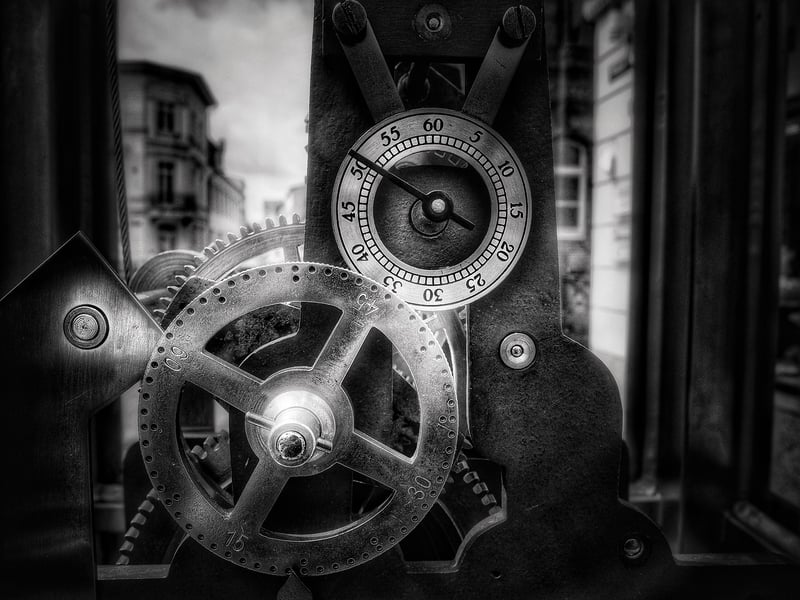 Wormhole Time Machine